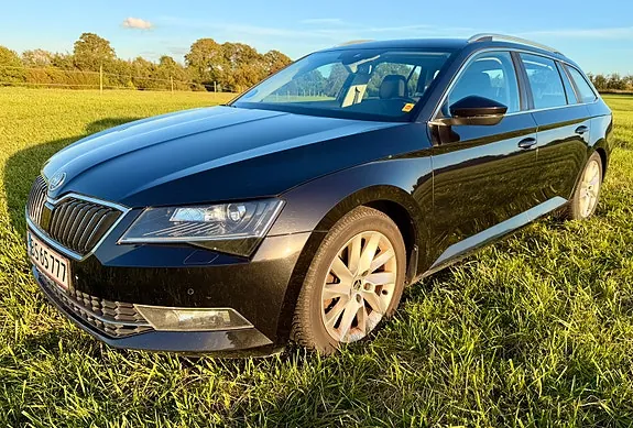 Skoda Superb 2016 photo 3