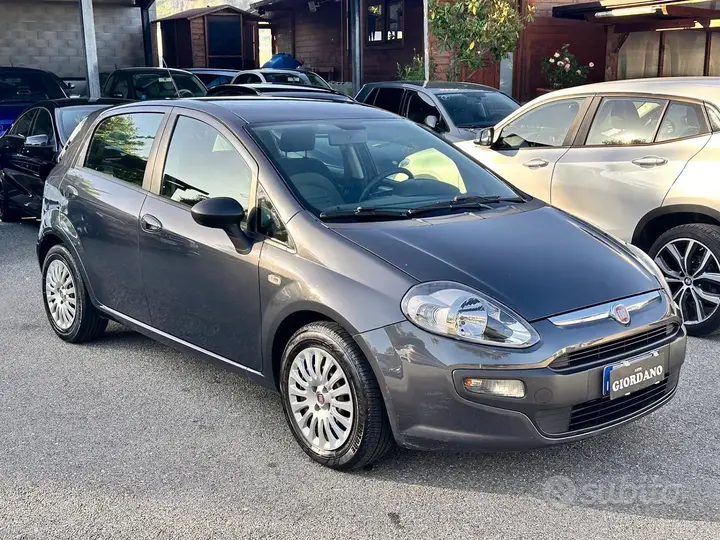 Fiat Punto Evo 2011 photo 3