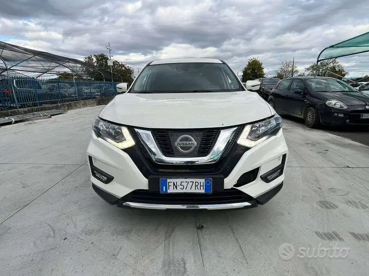 Nissan X-Trail 2018 photo 2