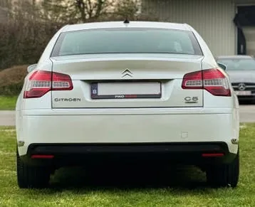 Citroen C5 2011 photo 2