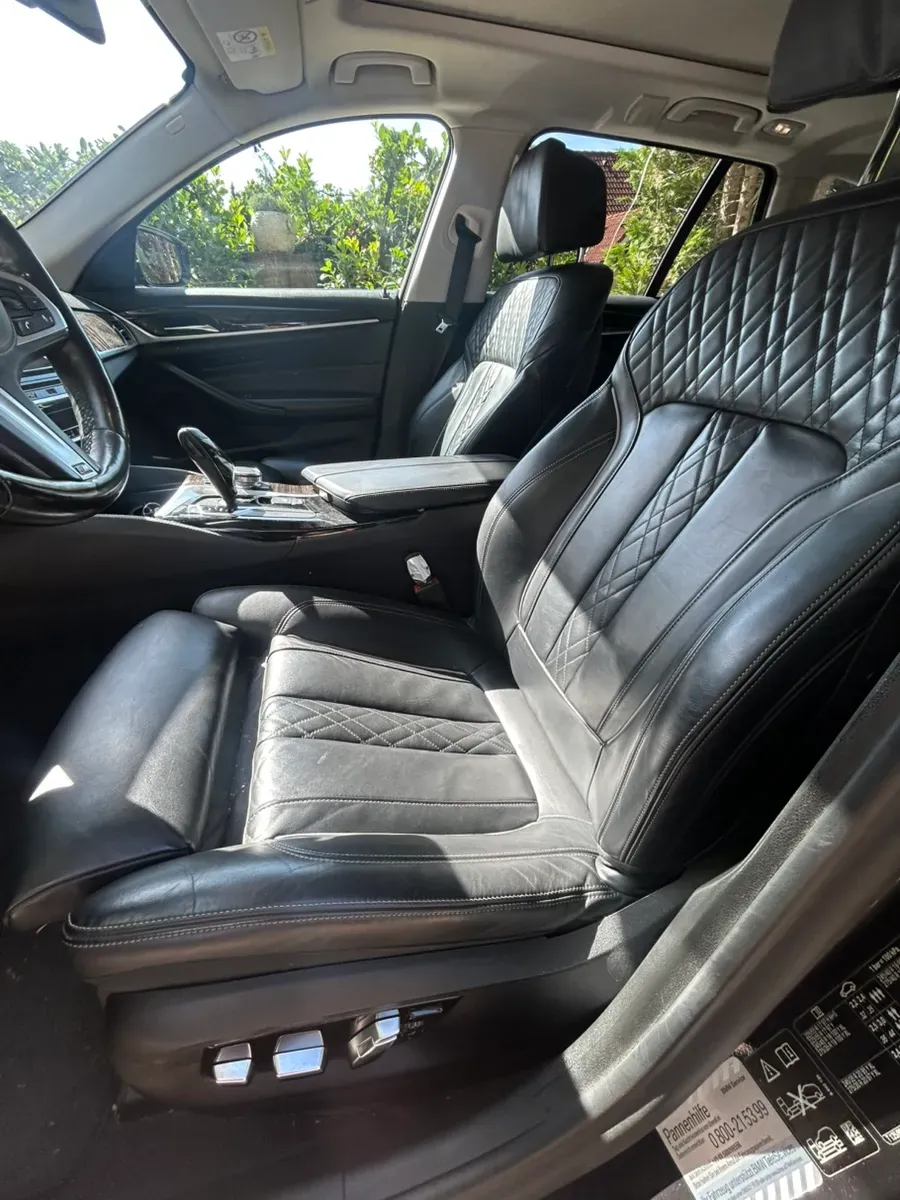 BMW 5 Series 2018 photo 3