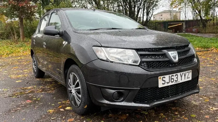 Dacia Sandero 2013 photo 2