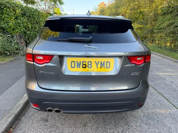 Jaguar F-Pace 2019 photo 5