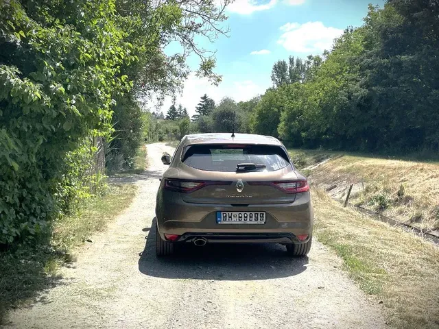Renault Mégane 2017 photo 3