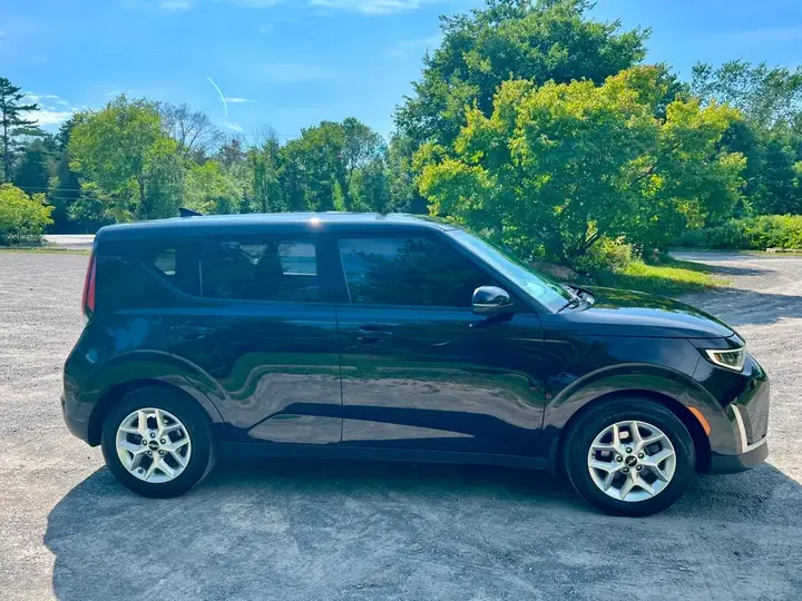 Kia Soul 2023 photo 3