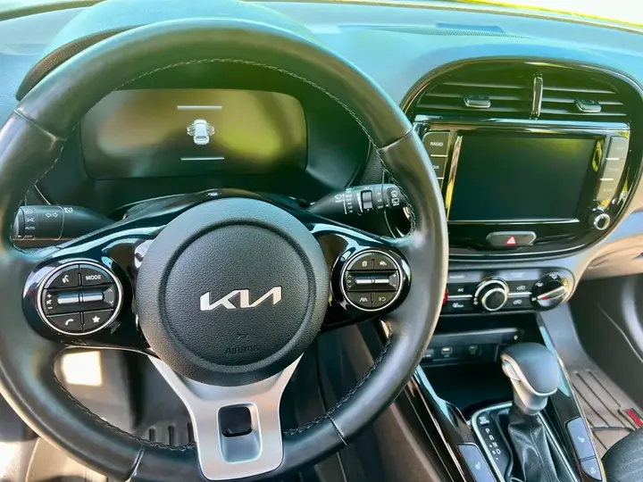 Kia Soul 2023 photo 5