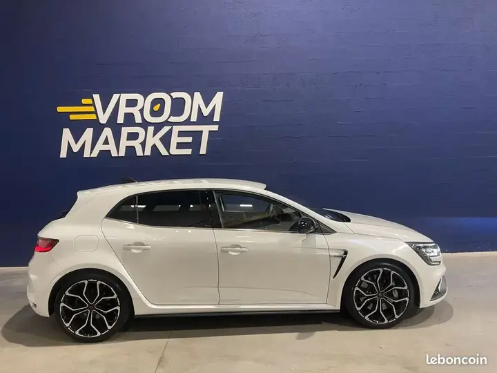 Renault Megane 2018 photo 2