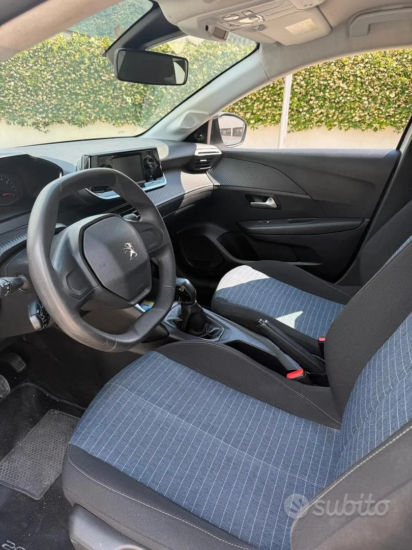 Peugeot 208 2021 photo 5