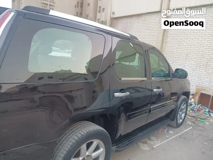 GMC Yukon 2008 photo 2