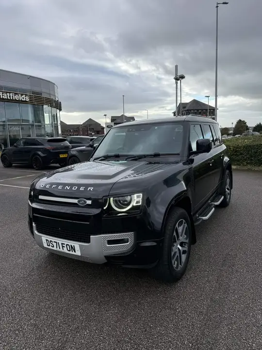 Land Rover Defender 110 2022 photo 2