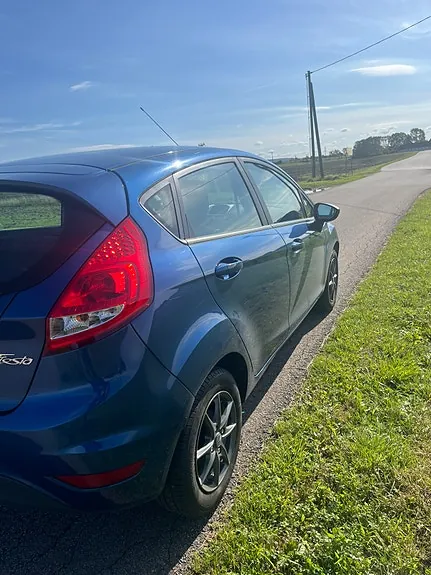 Ford Fiesta 2009 photo 3
