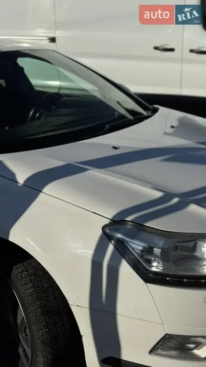 Citroen C5 2013 photo 2