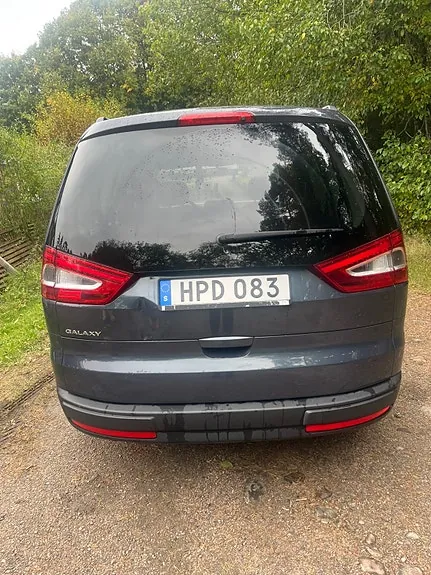 Ford Galaxy 2012 photo 5