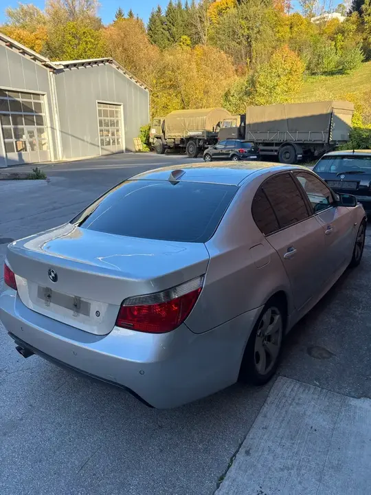 BMW 5 Series 2007 photo 2