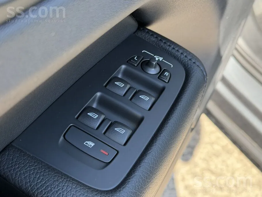 Volvo Xc60 2017 photo 5