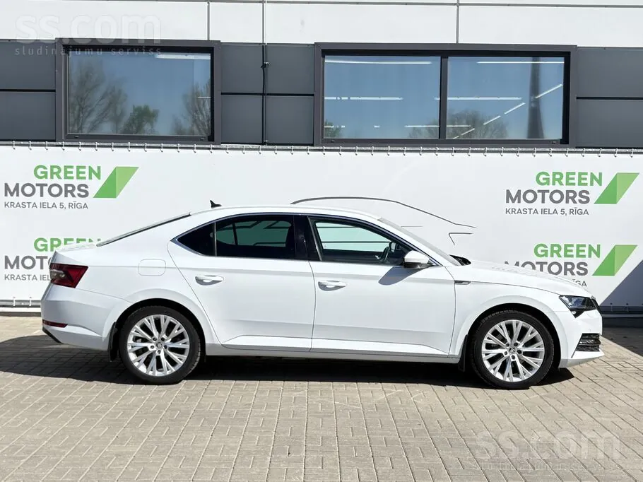 Skoda Superb 2020 photo 5