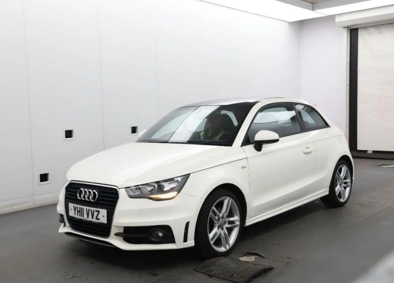 Audi A1 2011 photo 4