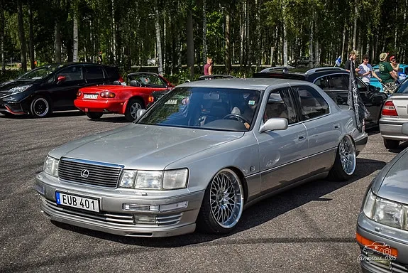 Lexus Ls400