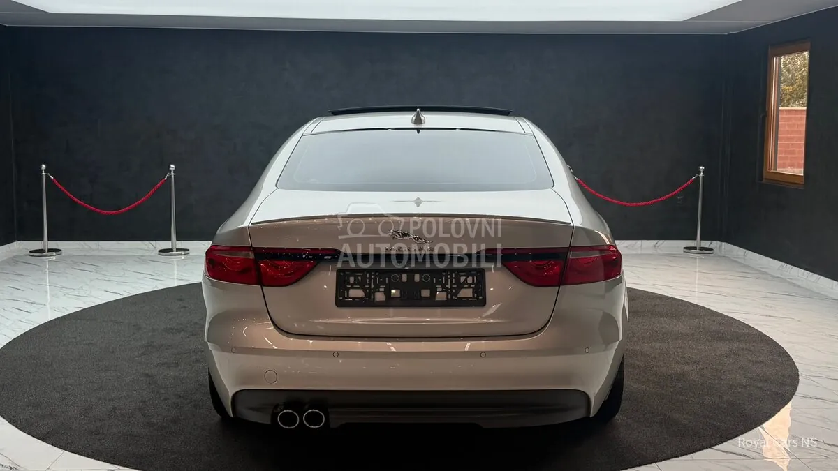 Jaguar Xf 2018 photo 4