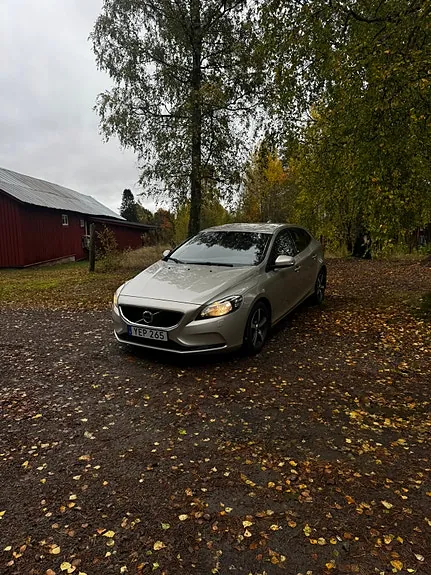 Volvo V40 2017 photo 2