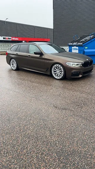 BMW 540I 2018 photo 2