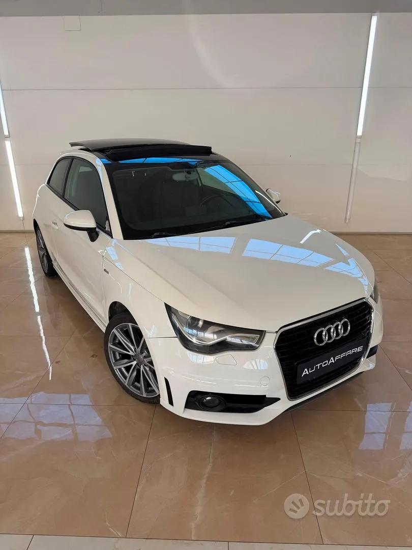Audi A1 2011 photo 2