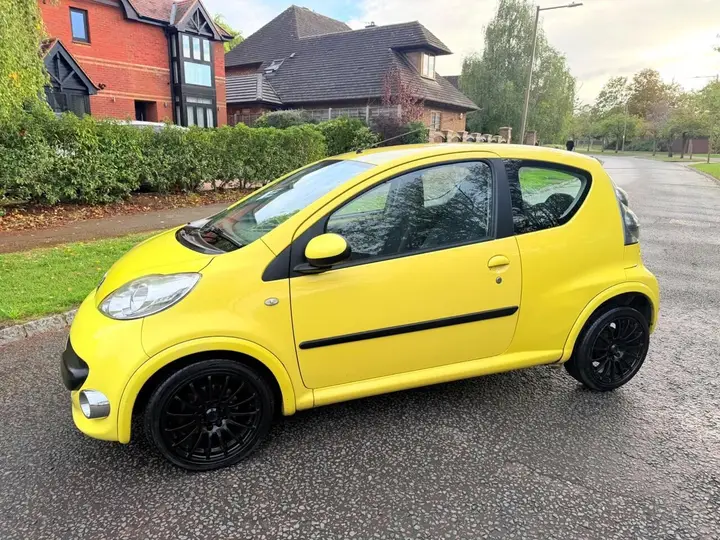Peugeot 107 2008 photo 3
