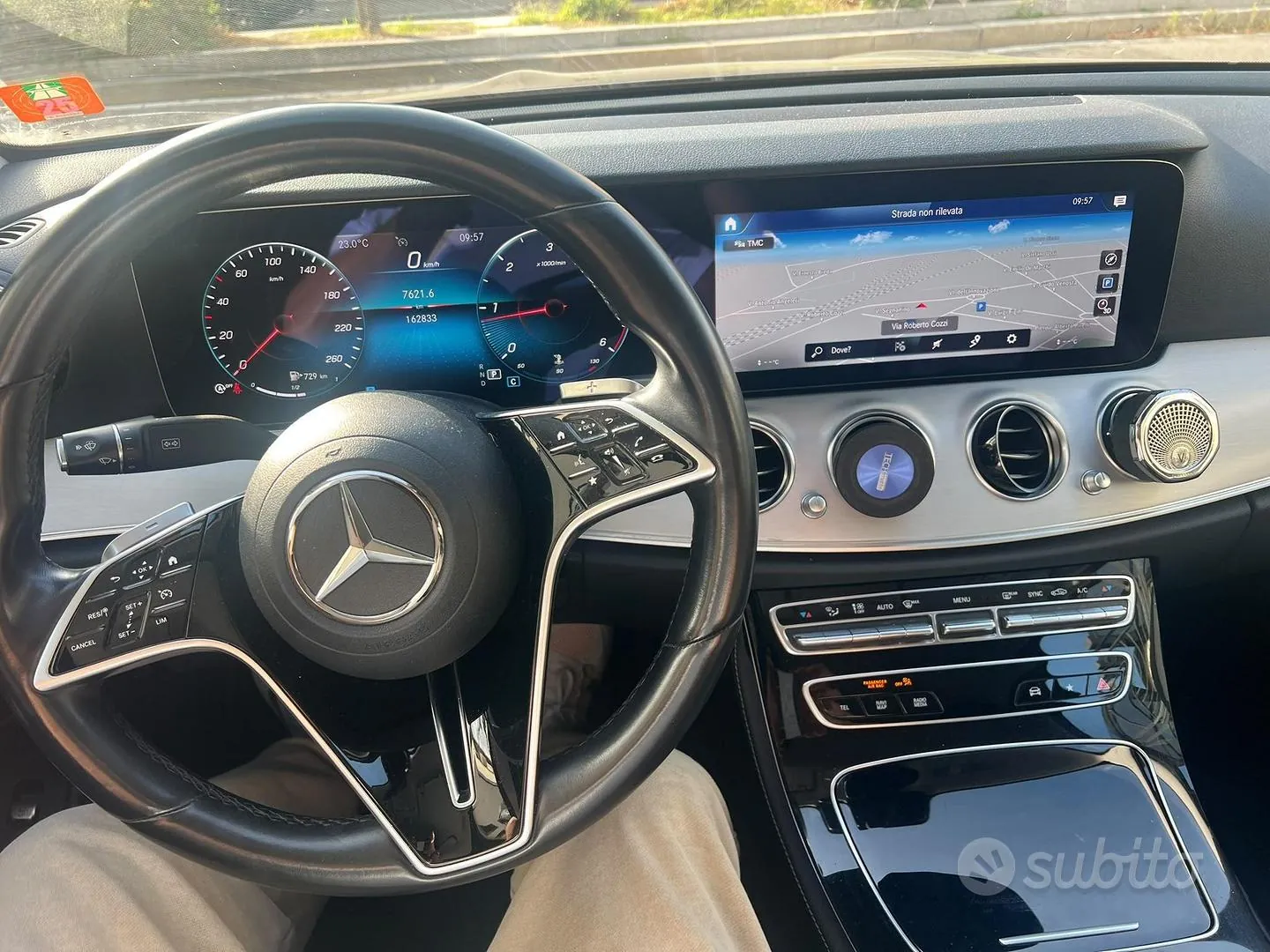 Mercedes-Benz E 220 2021 photo 3