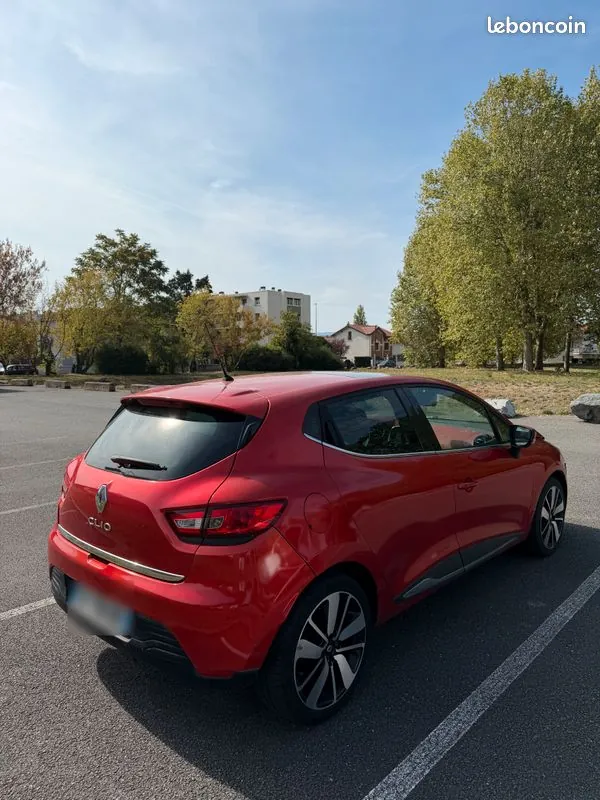 Renault Clio 2014 photo 2
