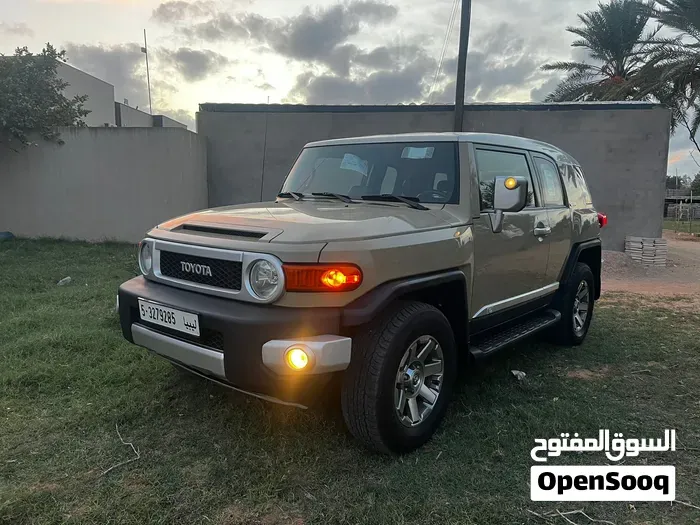 Toyota Fj 2021 photo 2
