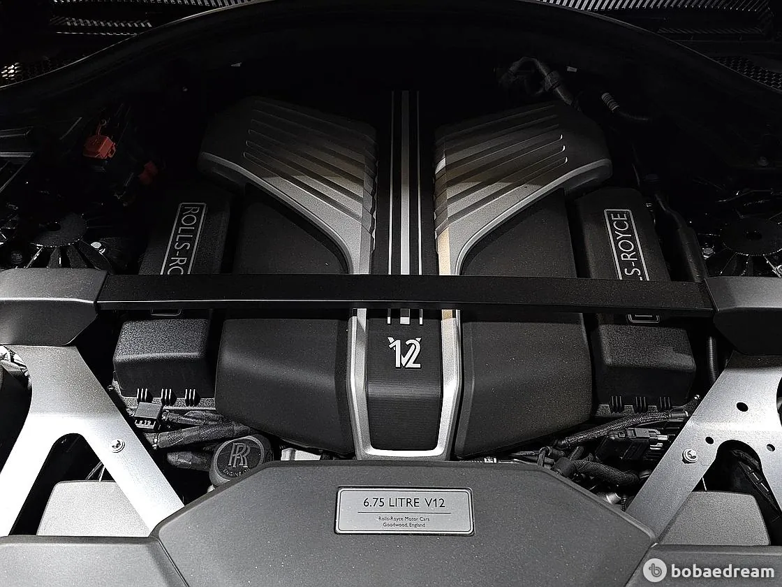 Rolls-Royce Cullinan 2025 photo 5
