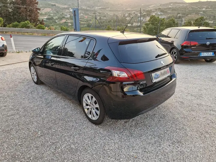 Peugeot 308 2016 photo 2