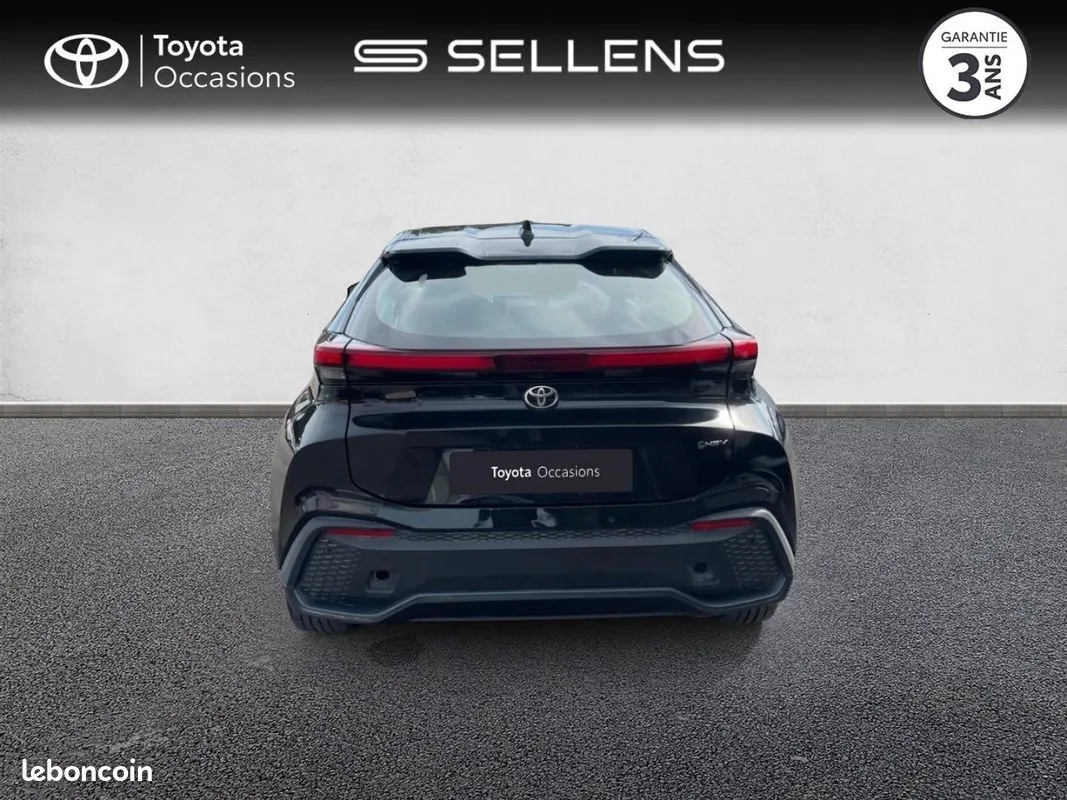 Toyota C-Hr 2025 photo 4