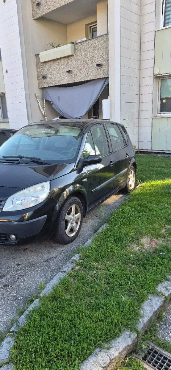 Renault Scenic 2003 photo 2