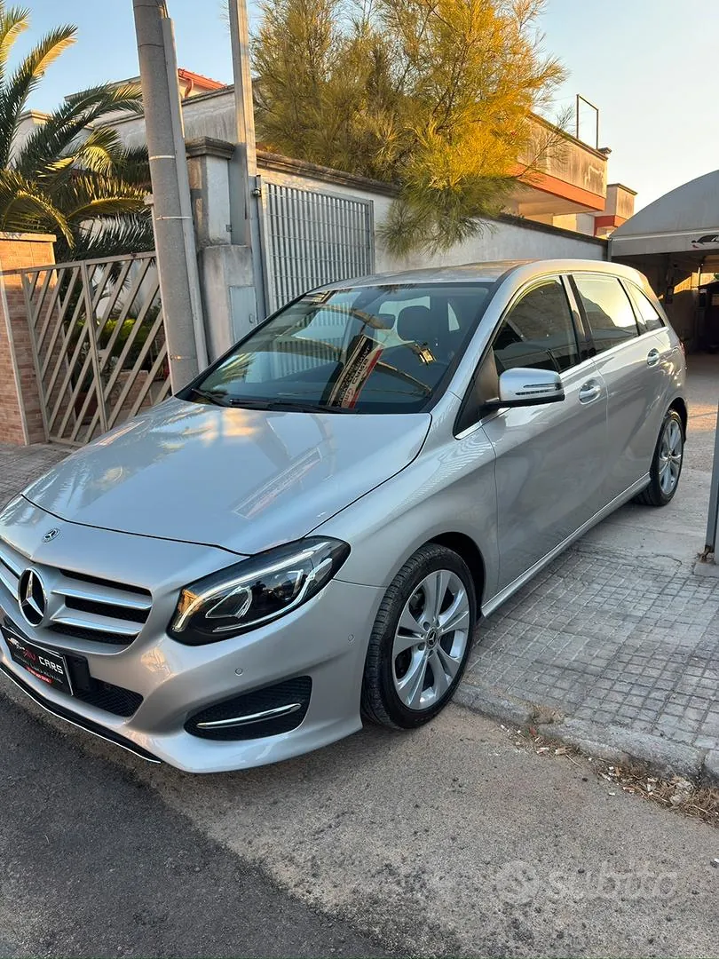Mercedes-Benz B180 2017 photo 2