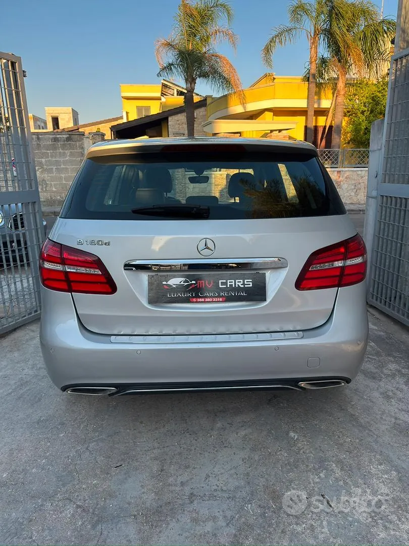 Mercedes-Benz B180 2017 photo 3