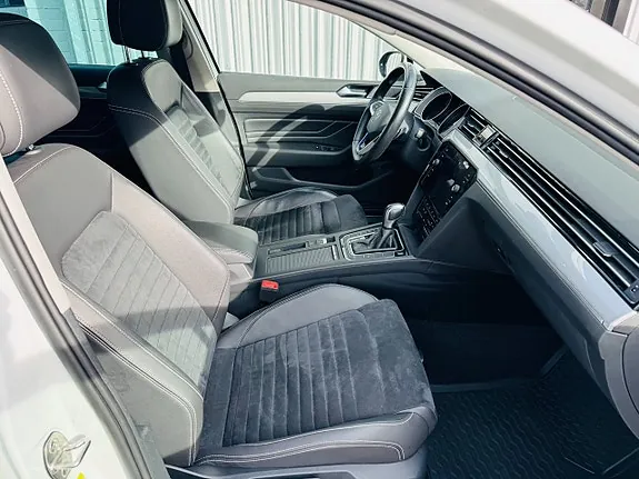 Volkswagen Passat 2021 photo 5