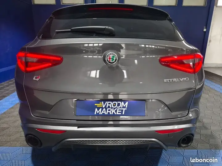 Alfa Romeo Stelvio 2022 photo 4