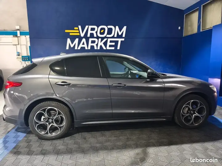Alfa Romeo Stelvio 2022 photo 5