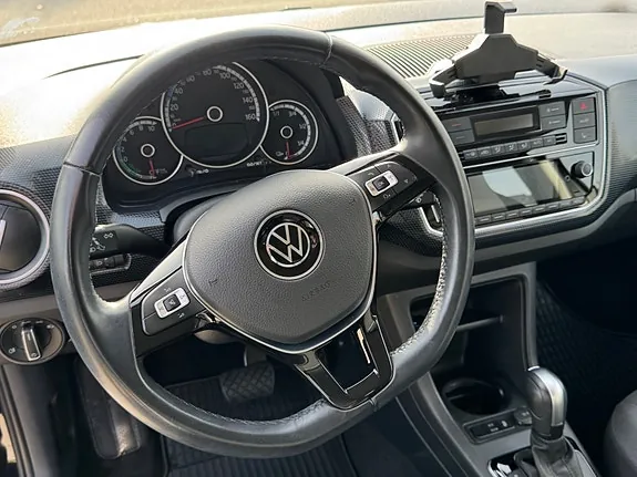 Volkswagen E-Up! 2022 photo 5