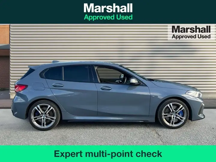 BMW 1 Series 2019 photo 2