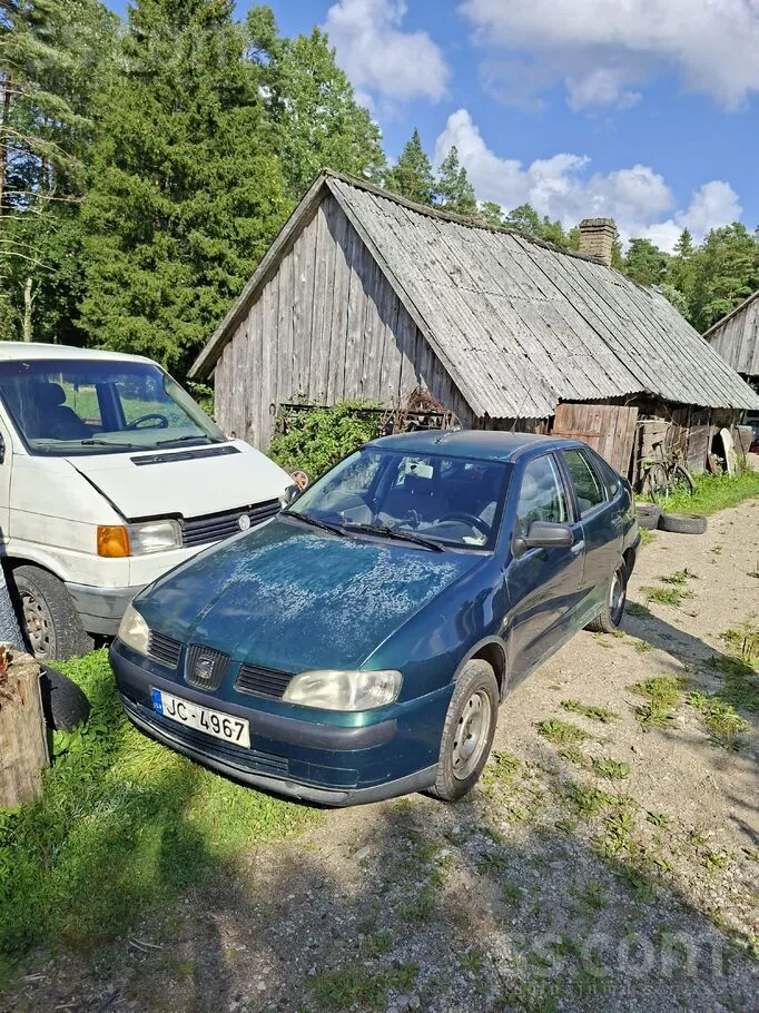 Seat Cordoba 2000 photo 2