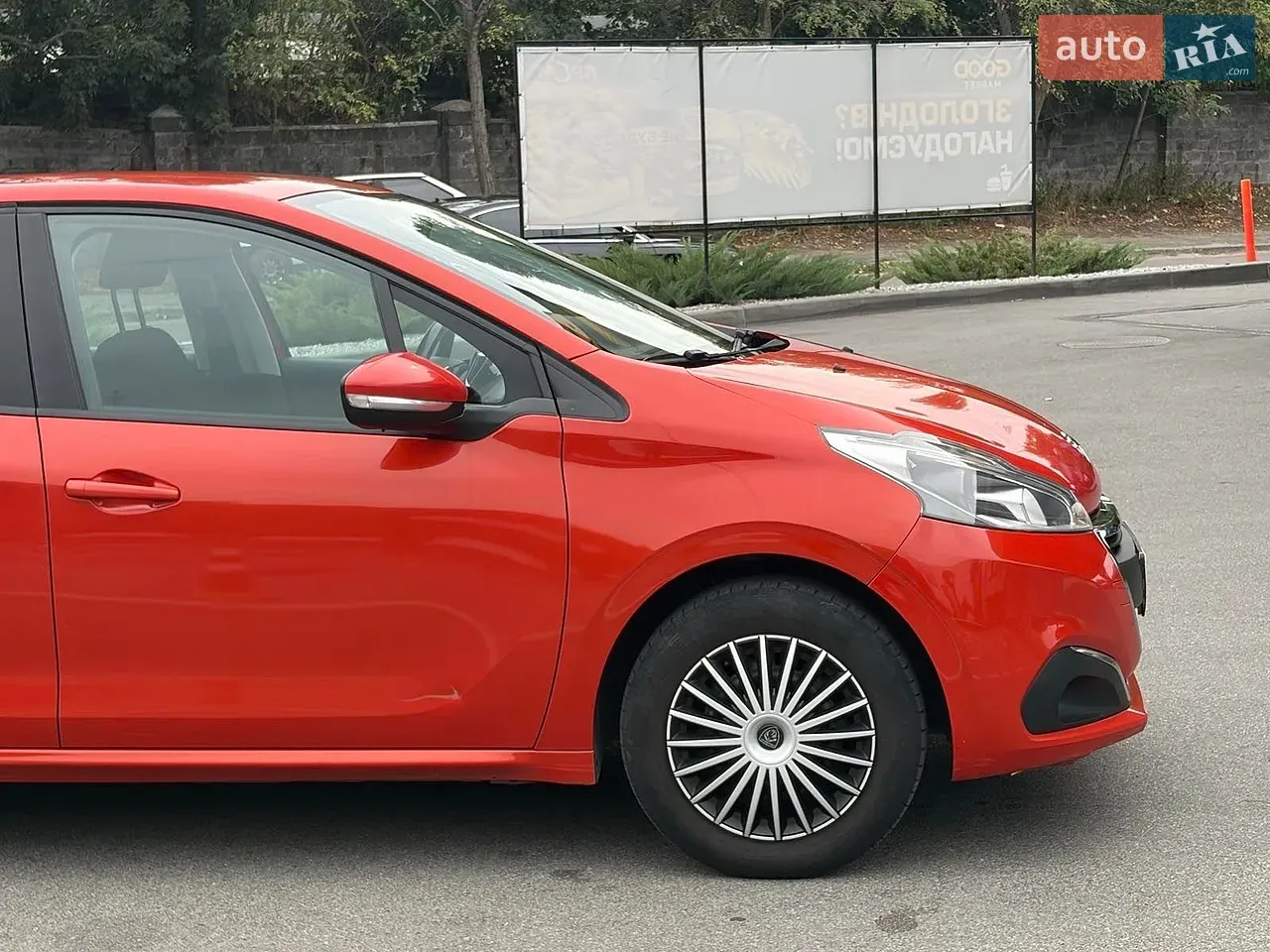 Peugeot 208 2017 photo 4