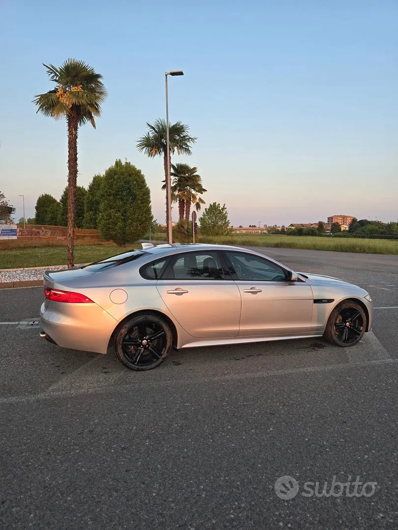 Jaguar Xf 2018 photo 4