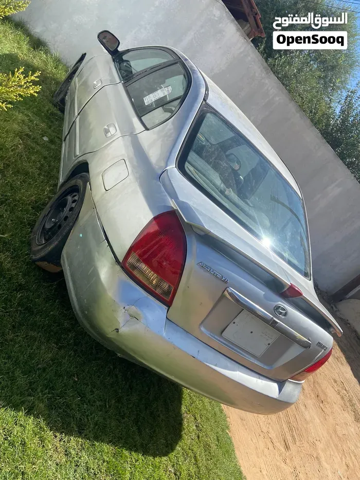 Hyundai Avante 2003 photo 3