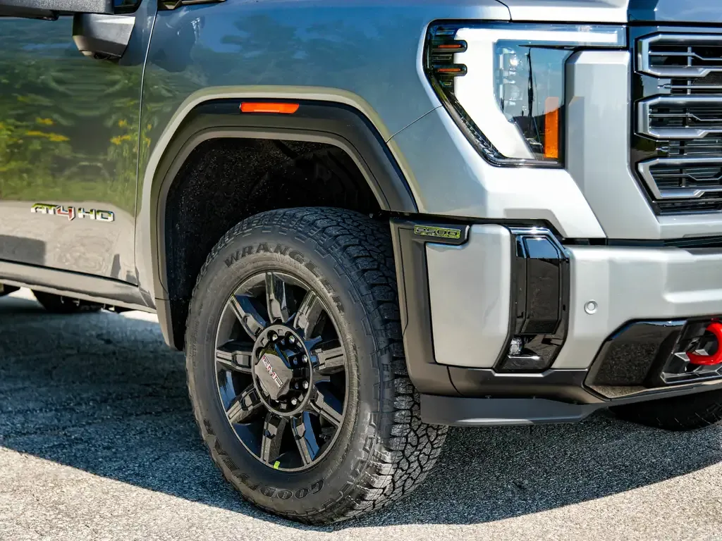 GMC Sierra 2500Hd 2026 photo 3