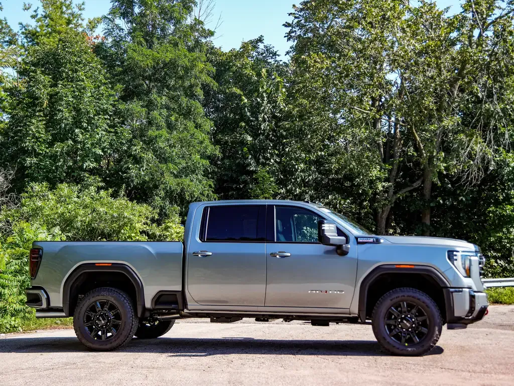 GMC Sierra 2500Hd 2026 photo 5