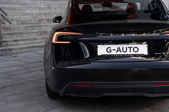 Tesla Model 3 2025 photo 5