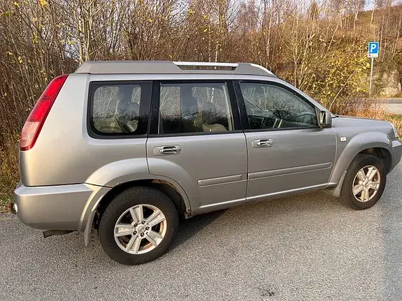 Nissan X-Trail 2004 photo 5