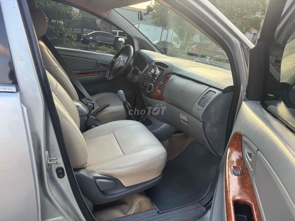 Toyota Innova 2007 photo 3